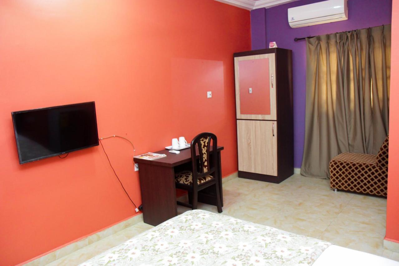 Hilton View Hotel Ogbodjo المظهر الخارجي الصورة